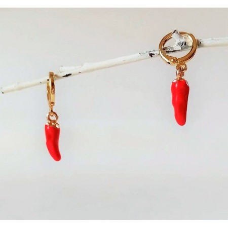 Hoops with gold-plated chili pepper charm