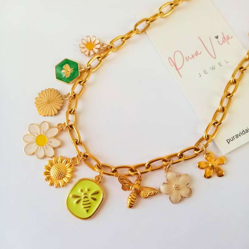 Colmena" necklace in gold-plated stainless steel with flower, daisy, and bee charms