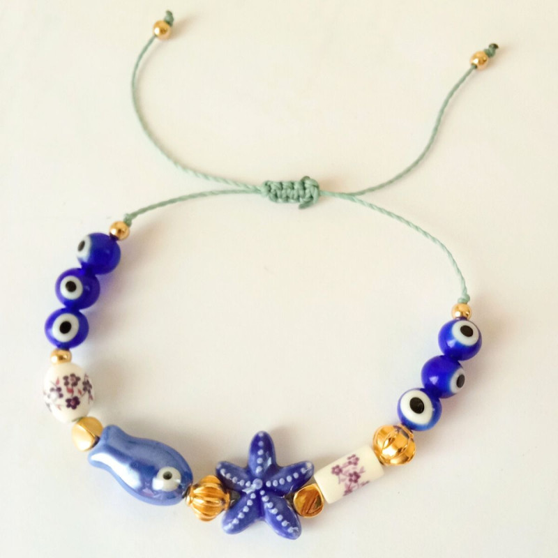 Summer bracelet with marine motifs and adjustable knot