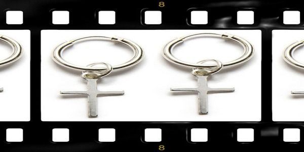 Pendientes Cruz Plata: Los pendientes de moda